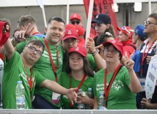Erick Sabău aduce două medalii de aur pentru România la Special Olympics European Open Swimming 2026