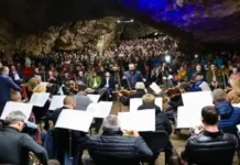 Concert simfonic tradițional în Peștera Românești, Timiș